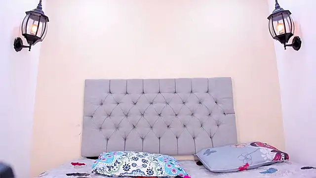Snapshot of Dakkota_Fox chatting on 18, 10, 2025 Dakkota Fox online show from 18, 10, 2025