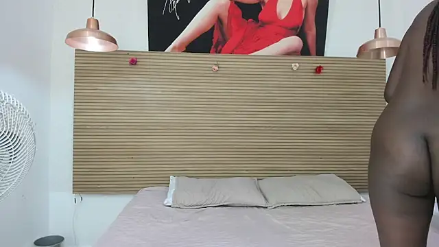 Snapshot of Dakkota_Fox chatting on 15, 11, 2025 Dakkota Fox online show from 15, 11, 2025