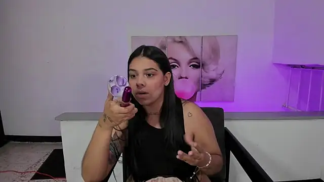 Emily rivera78 online show from 19, 9, 2025