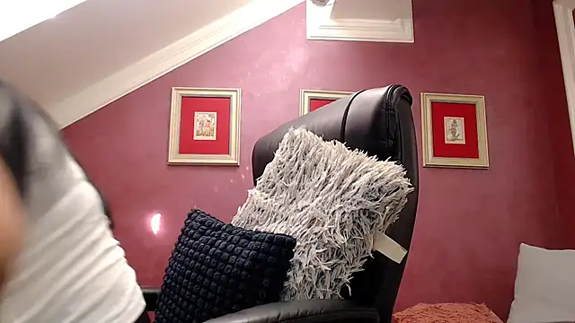 Wetandnaughtyxx online show from 16, 9, 2025