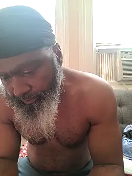 Snapshot of shavez5888 chatting on 2, 3, 2025 shavez5888 online show from 2, 3, 2025