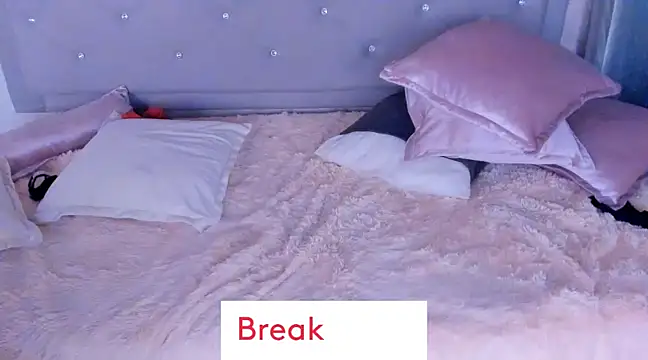 Snapshot of Kei_Oliver chatting on 2, 3, 2025 Kei Oliver online show from 2, 3, 2025