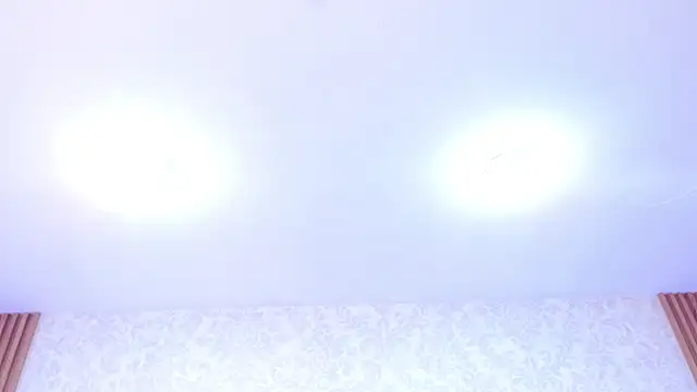 ElhaThomson online show from 7, 11, 2025