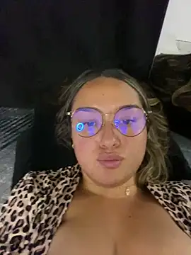 Snapshot of Iam_Cassi chatting on 18, 2, 2025 Iam Cassi online show from 18, 2, 2025