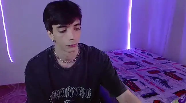 Snapshot of H3ll_B0I chatting on 6, 2, 2025 H3ll B0I online show from 6, 2, 2025