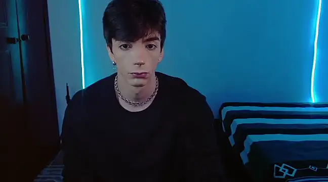 Snapshot of H3ll_B0I chatting on 1, 3, 2025 H3ll B0I online show from 1, 3, 2025