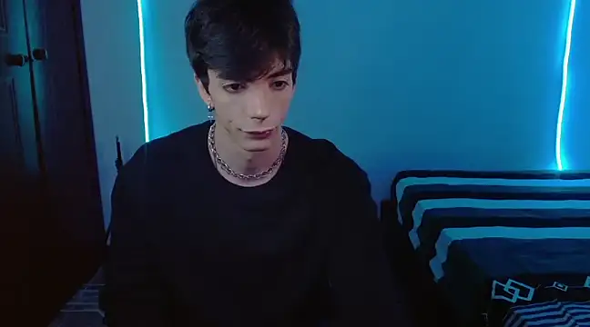 Snapshot of H3ll_B0I chatting on 1, 3, 2025 H3ll B0I online show from 1, 3, 2025