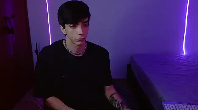 Snapshot of H3ll_B0I chatting on 11, 3, 2025 H3ll B0I online show from 11, 3, 2025