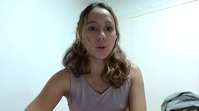 Snapshot of venus11 chatting on 4, 3, 2025 venus11 online show from 4, 3, 2025