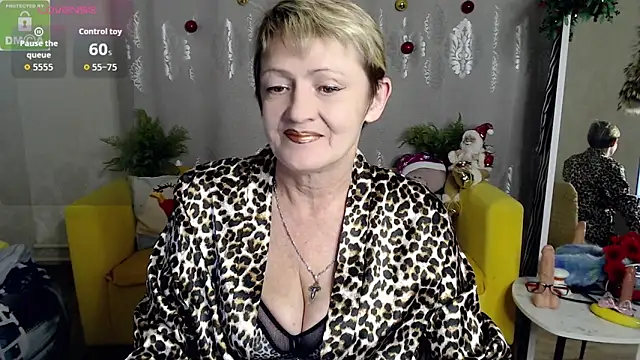 SexyGrandma  online show from 18, 12, 2025