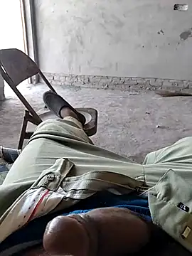 xmanrawan2 online show from 18, 3, 2025