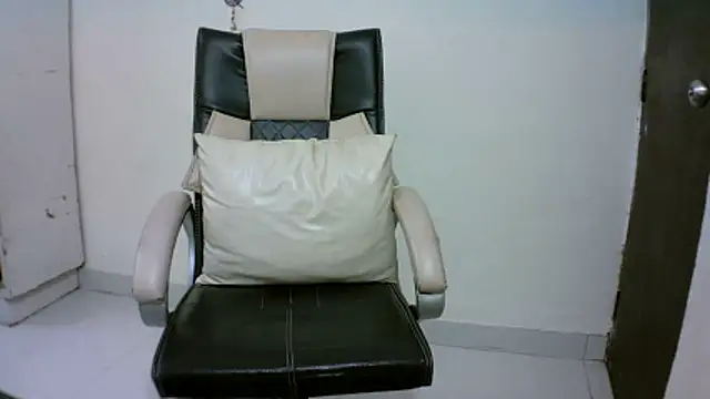 Snapshot of kajal__bhabhi_ chatting on 26, 2, 2026 kajal bhabhi online show from 26, 2, 2026