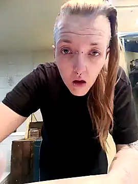 Snapshot of Astrid-Gilbert chatting on 17, 2, 2025 Astrid-Gilbert online show from 17, 2, 2025