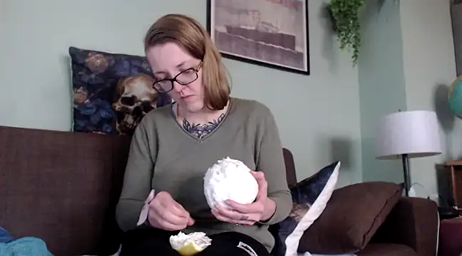 Snapshot of Astrid-Gilbert chatting on 25, 2, 2025 Astrid-Gilbert online show from 25, 2, 2025