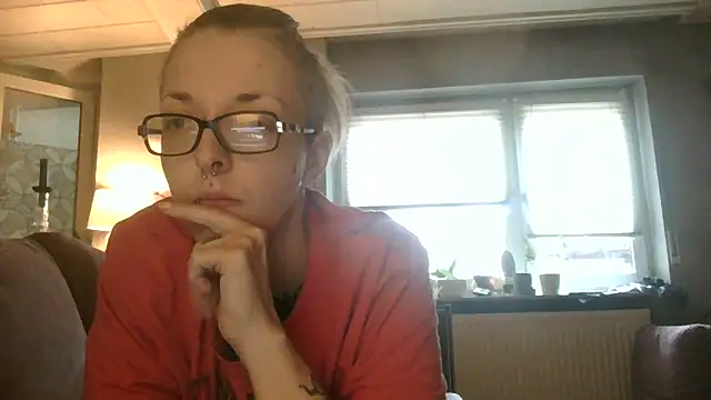 Snapshot of Astrid-Gilbert chatting on 15, 12, 2025 Astrid-Gilbert online show from 15, 12, 2025