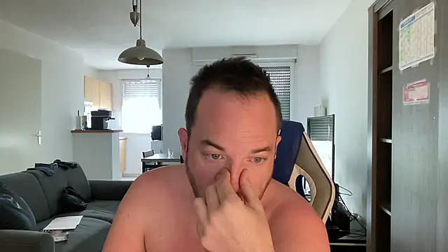 Funnyjul31 online show from 15, 3, 2025