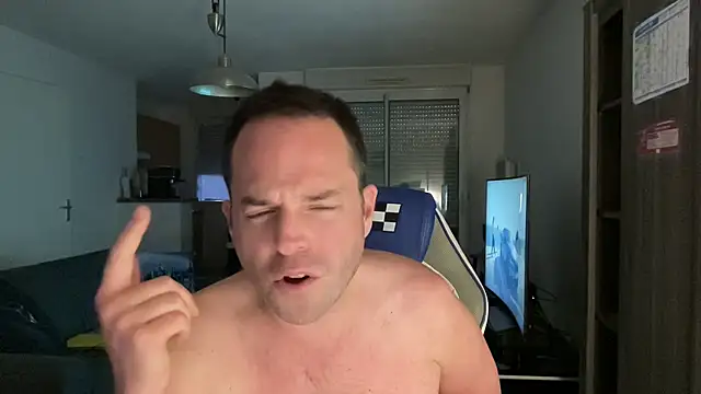 Funnyjul31 online show from 16, 3, 2025