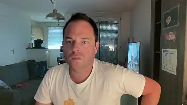 Funnyjul31 online show from 19, 4, 2026