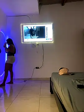 Snapshot of my_cam chatting on 25, 10, 2025 my cam online show from 25, 10, 2025