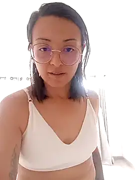 Snapshot of bri_ali chatting on 5, 3, 2025 bri ali online show from 5, 3, 2025