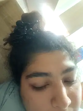 Snapshot of naina78910 chatting on 24, 10, 2025 naina78910 online show from 24, 10, 2025