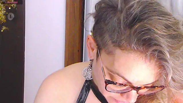 Ju-Hot online show from 13, 2, 2025