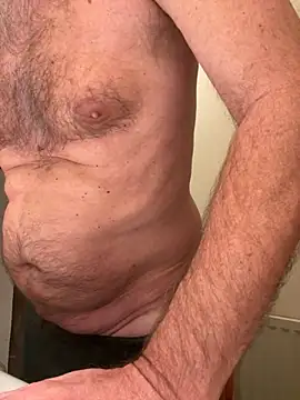 Snapshot of vincent1522 chatting on 14, 11, 2025 vincent1522 online show from 14, 11, 2025