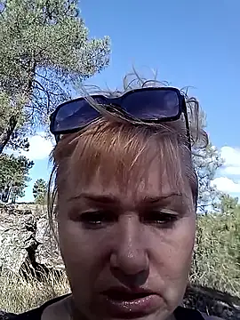 Snapshot of Luzia-Sal chatting on 11, 10, 2025 Luzia-Sal online show from 11, 10, 2025