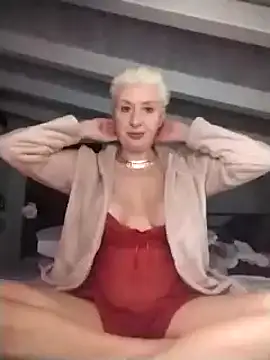 divinaerotica online show from 26, 2, 2025