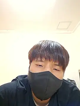 Snapshot of Tyyyggjju chatting on 28, 10, 2025 Tyyyggjju online show from 28, 10, 2025