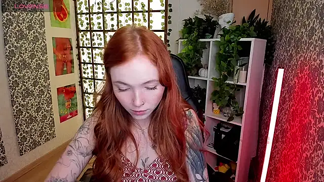 Maya Light online show from 10, 9, 2025