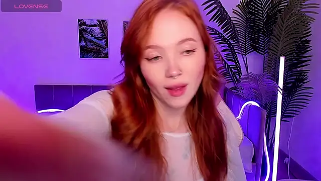 Maya Light online show from 13, 10, 2025