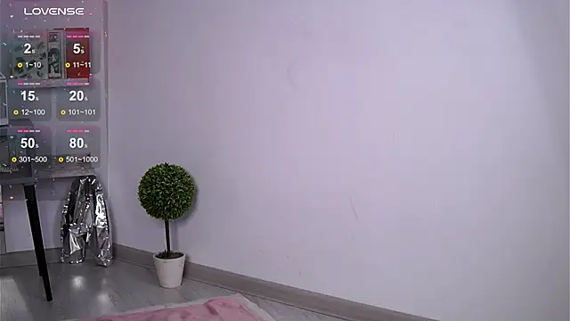 Snapshot of Flirtyy_eve chatting on 6, 3, 2025 Flirtyy eve online show from 6, 3, 2025