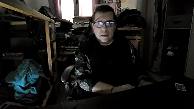 Snapshot of Usame_como_quieras chatting on 19, 12, 2025 Usame como quieras online show from 19, 12, 2025