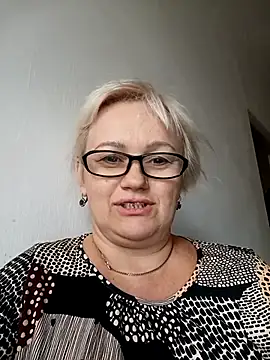 Snapshot of Mayya4321 chatting on 10, 9, 2025 Mayya4321 online show from 10, 9, 2025