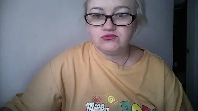 Snapshot of Mayya4321 chatting on 12, 10, 2025 Mayya4321 online show from 12, 10, 2025