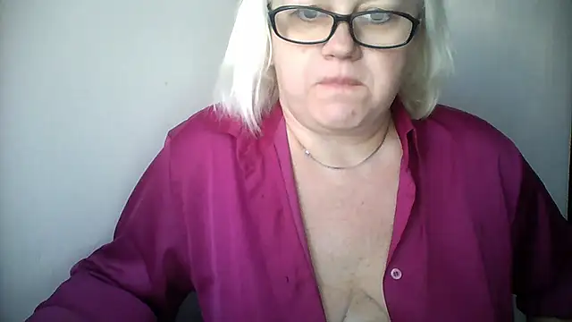 Snapshot of Mayya4321 chatting on 15, 10, 2025 Mayya4321 online show from 15, 10, 2025