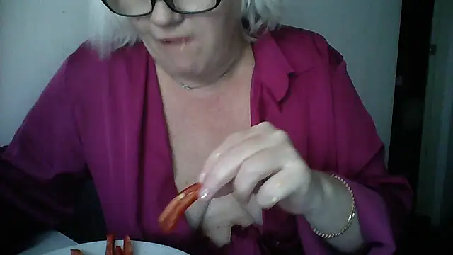 Snapshot of Mayya4321 chatting on 22, 10, 2025 Mayya4321 online show from 22, 10, 2025