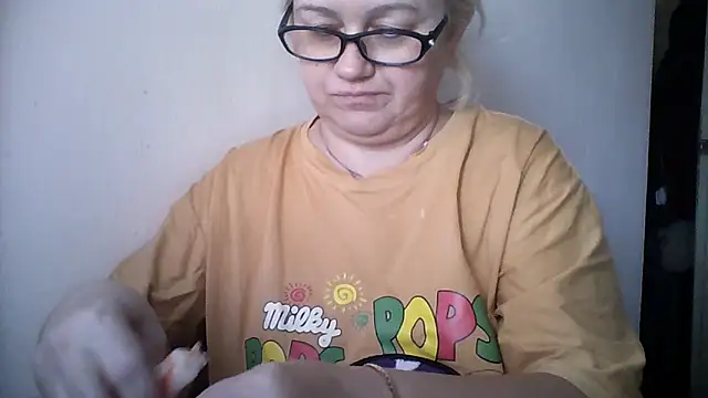 Snapshot of Mayya4321 chatting on 25, 10, 2025 Mayya4321 online show from 25, 10, 2025