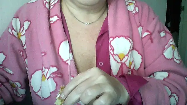 Snapshot of Mayya4321 chatting on 18, 11, 2025 Mayya4321 online show from 18, 11, 2025