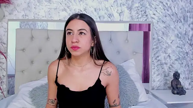 Snapshot of Ariana_greenblat chatting on 17, 12, 2025 Ariana greenblat online show from 17, 12, 2025