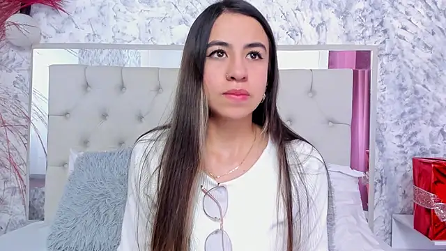 Snapshot of Ariana_greenblat chatting on 18, 2, 2026 Ariana greenblat online show from 18, 2, 2026