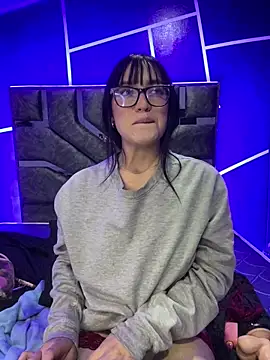 Melody rousse  online show from 8, 2, 2025