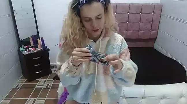 Ariasmithog online show from 24, 2, 2025