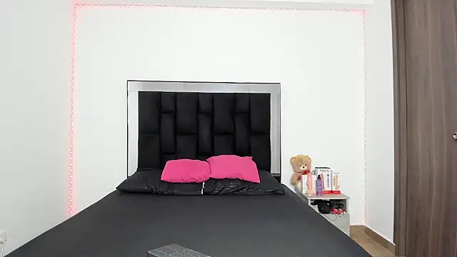 victoriacolin online show from 21, 2, 2025