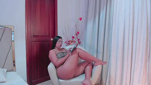 RebecaSanderss online show from 1, 2, 2025