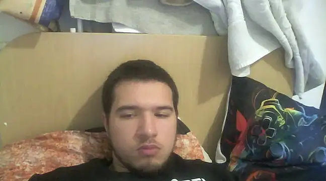 Drag Queen online show from 28, 1, 2025