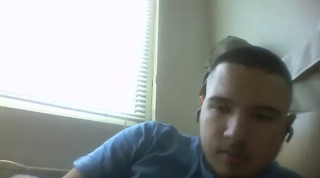 Drag Queen online show from 31, 1, 2025