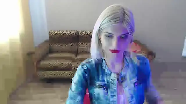 Snapshot of SexyBeatriice chatting on 13, 2, 2025 SexyBeatriice online show from 13, 2, 2025
