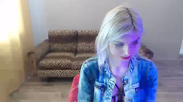 Snapshot of SexyBeatriice chatting on 15, 2, 2025 SexyBeatriice online show from 15, 2, 2025
